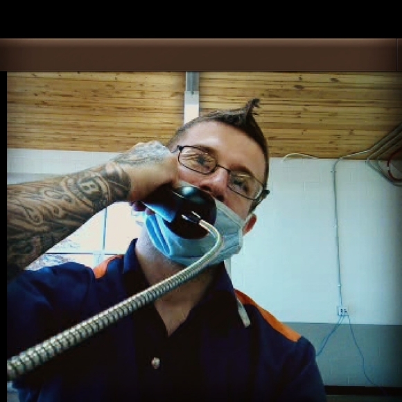 Meet your Posher, Amanda - Picture 7 of 16